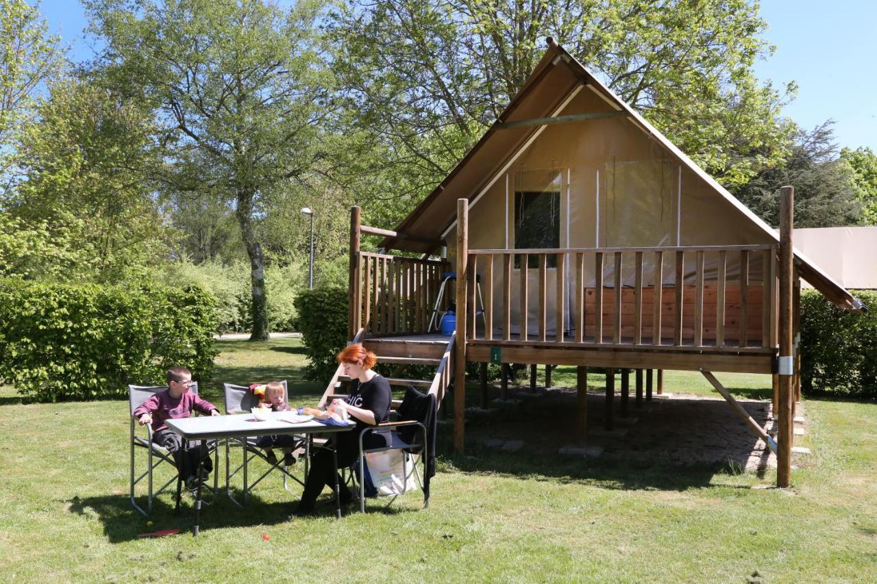 Camping Le Nid Du Parc Villars-les-Dombes Εξωτερικό φωτογραφία